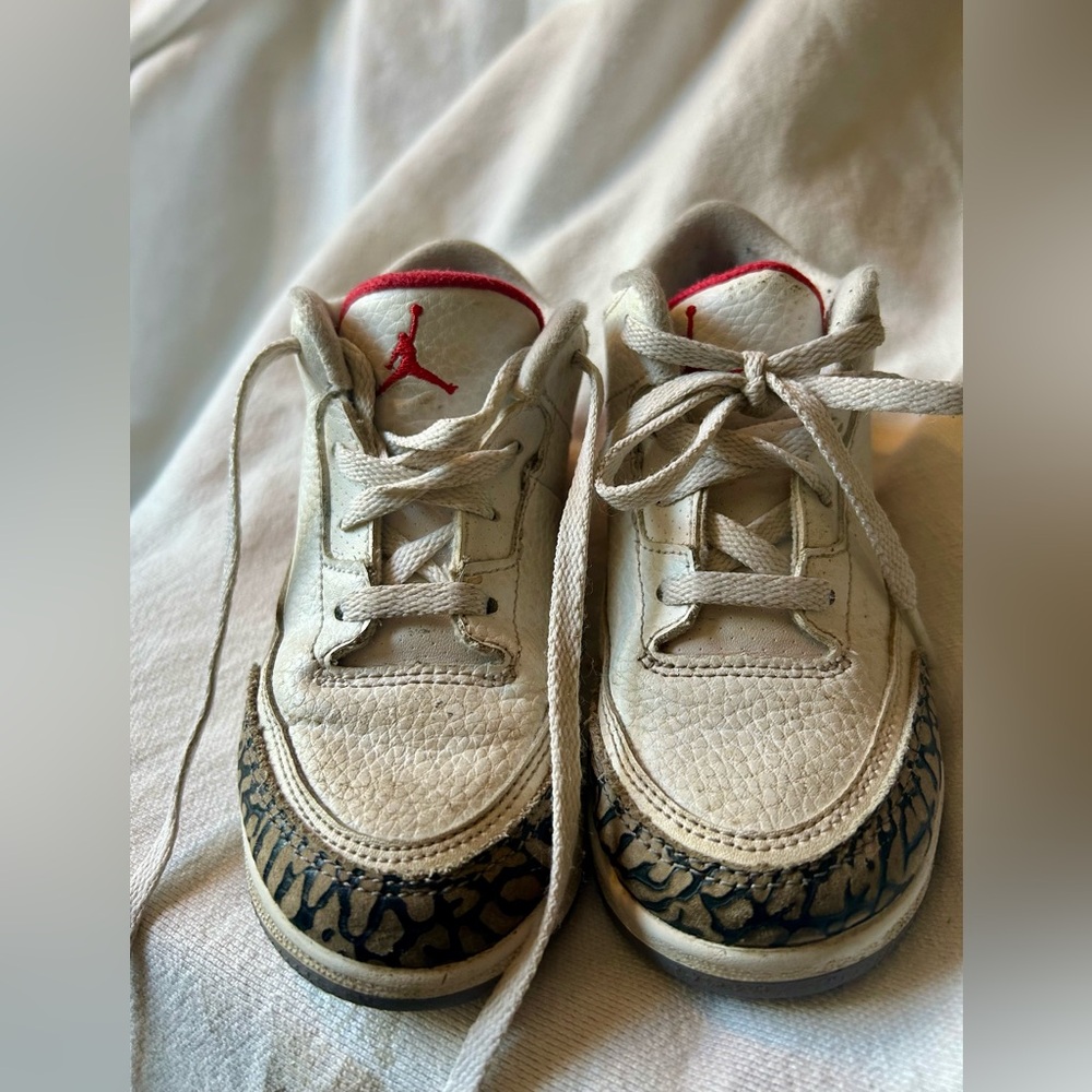 Jordan Kids 10C White and Red Low-Top Sneakers with Elephant Print Jumpman Shoes